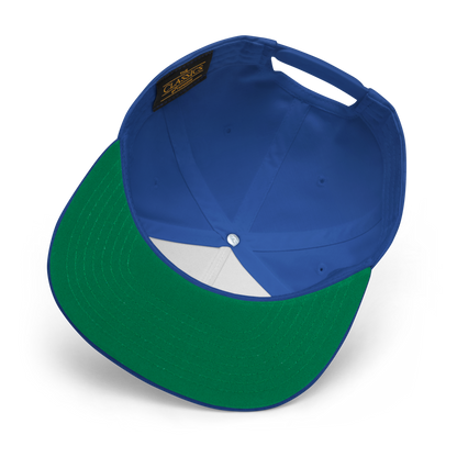 The "Salmon Slayers - Flat Bill Cap" is designed with a blue cotton twill exterior and a green underside of the flat brim. This fashionable cap features an interior fabric panel and a sewn-in label, while its snapback closure allows for an adjustable fit.